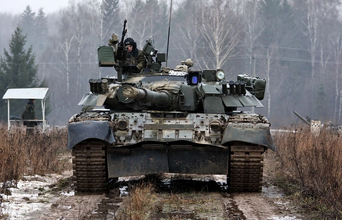 Xe tăng T80 của ngước Nga