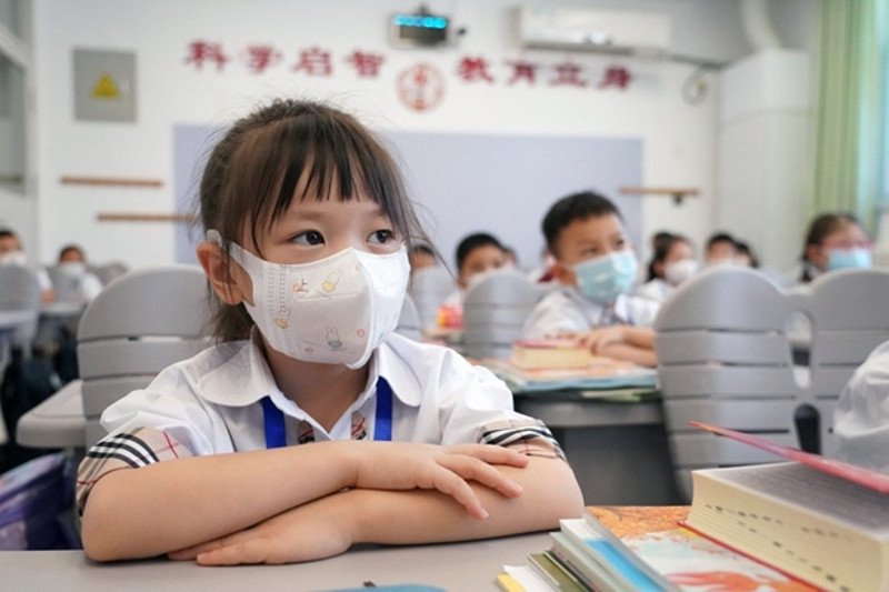 Những em học sinh Trung Quốc đã phải nghỉ học vì dịch bệnh