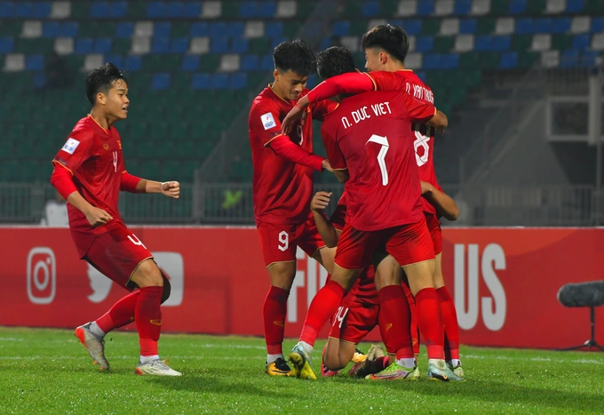 Tờ Bola cho rằng dù nằm trong bảng tử thần nhưng U20 Việt Nam vẫn thể hiện sức mạnh