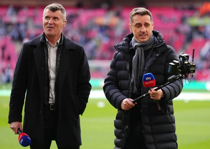 Roy Keane (trái), Gary Neville (phải) cùng là cựu đội trưởng của Man Utd