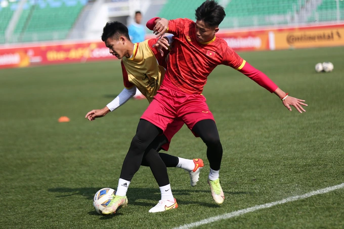 U20 Việt Nam luyện bài "tủ" phản công chờ đấu U20 Qatar