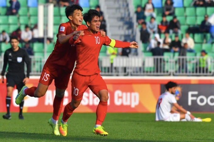 Khuất Văn Khang có thể nằm trong số ít cầu thủ U20 đủ khả năng chiếm suất chính thức tại đội tuyển