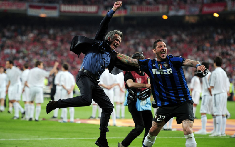 Chiến thắng lịch sử của Inter Milan trước Bayern Munich hùng mạnh có dấu ấn đậm nét bởi chiến thuật phòng ngự phản công trứ danh của "Người đặc biệt"