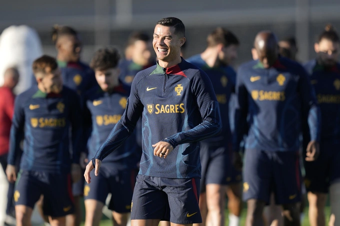 Ronaldo đang tập trung cùng Bồ Đào Nha chuẩn bị cho vòng loại Euro 2024
