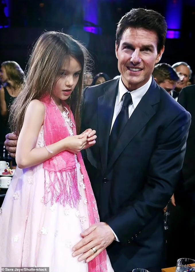 Hình ảnh tài tử Tom Cruise và con gái Suri