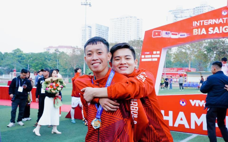 2 trong số bộ ba cầu thủ Hạnh “Ozil”, Tuấn Anh Jr và Hà Minh Tân thi đấu cho Tiến Khoa FC