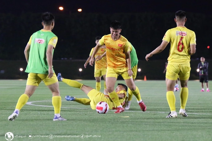 U23 Việt Nam sẽ vắng Tiến Long và Văn Khoa ở trận đấu với U23 UAE vào 0h30 ngày 26/3